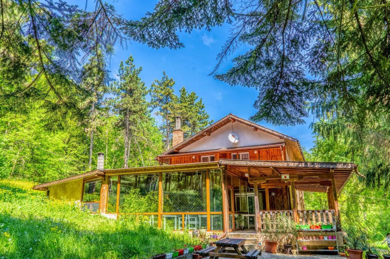 Крушун - Единствена На Метри От Водопадите, Krushun - The Only Stay Just Meters From The Waterfalls Krushuna Exterior photo